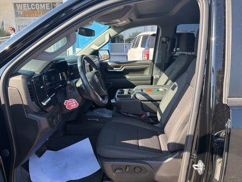 Used 2023 Chevrolet Silverado 1500 LT w/ Protection Package image 11