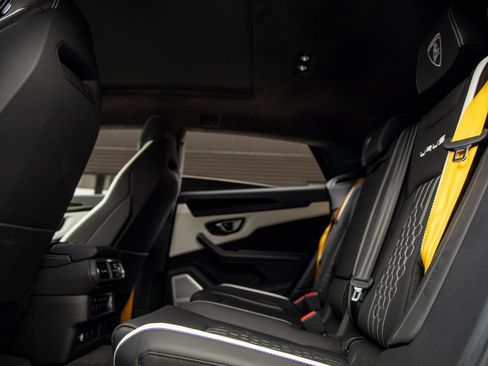 Used 2024 Lamborghini Urus S image 33