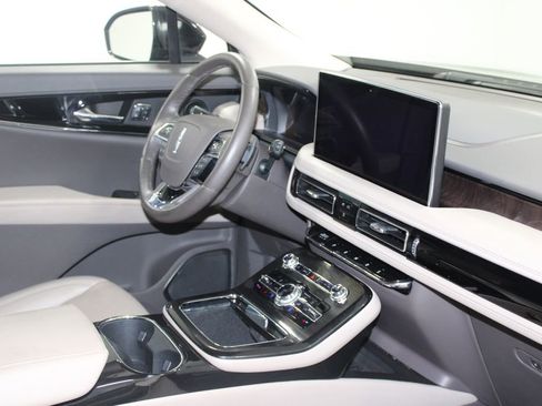 Used 2022 Lincoln Nautilus Reserve w/ Equipment Group 201A image 32