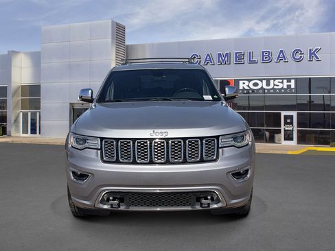 Used 2017 Jeep Grand Cherokee Overland RWD image 9