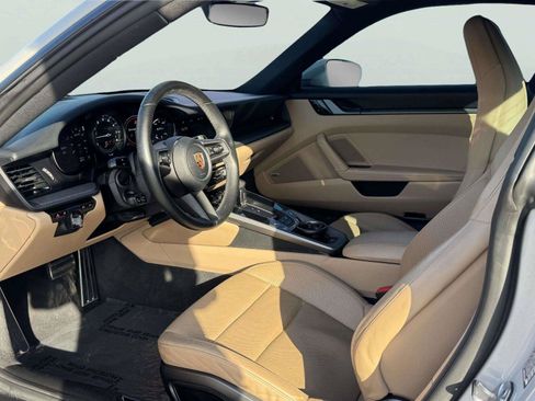 Used 2020 Porsche 911 Carrera S RWD image 27