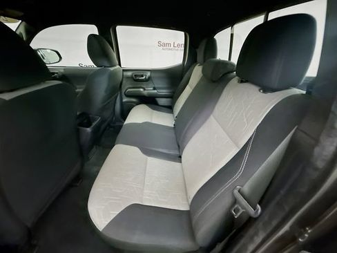 Used 2022 Toyota Tacoma TRD Sport image 22