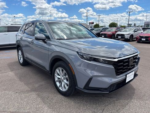 Used 2024 Honda CR-V EX image 3