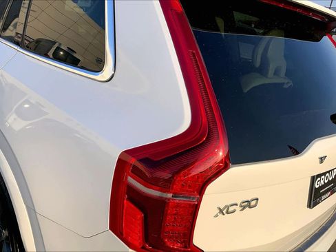 Used 2019 Volvo XC90 T5 Momentum w/ Protection Package Premier image 24