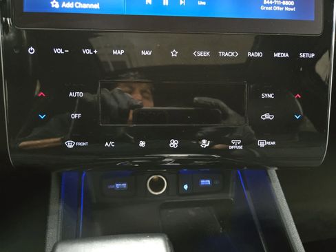 Used 2022 Hyundai Santa Cruz Limited image 25