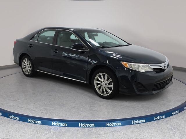 Used 2014 Toyota Camry LE FWD image 4