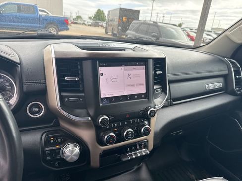 Used 2022 RAM 1500 Laramie AWD/4WD image 10