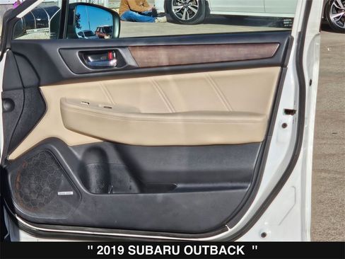Used 2019 Subaru Outback 2.5i Limited w/ Popular Package #2 image 32