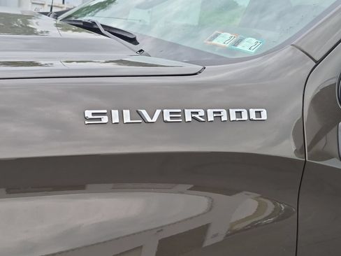 Certified 2023 Chevrolet Silverado 1500 LT AWD/4WD image 32