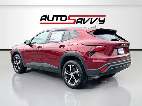 Used 2024 Chevrolet Trax RS FWD image 5