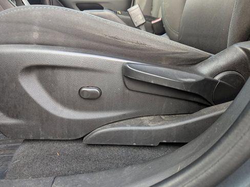 Used 2021 Chevrolet Trax LS w/ Tint and Cruise Package image 10