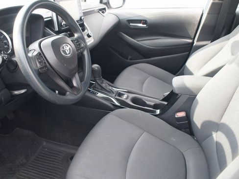 Used 2021 Toyota Corolla LE image 9