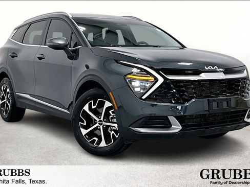 Used 2024 Kia Sportage EX image 1