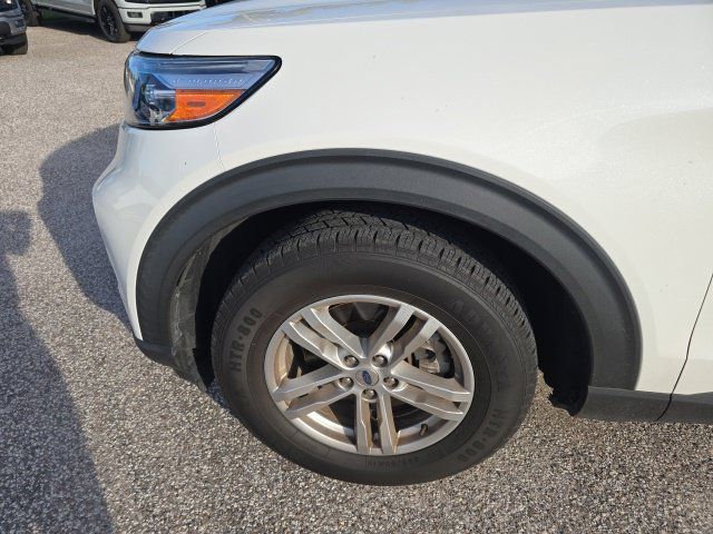 Used 2021 Ford Explorer XLT w/ Equipment Group 202A AWD/4WD image 7