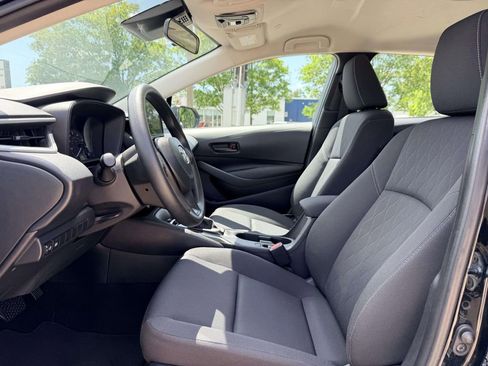 Certified 2025 Toyota Corolla LE FWD image 19