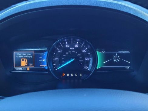 Used 2019 Ford Explorer Limited w/ Ford Safe & Smart Package image 34