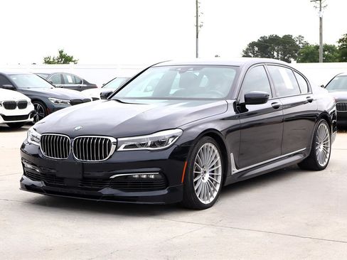 Used 2018 BMW 750i xDrive AWD/4WD image 3