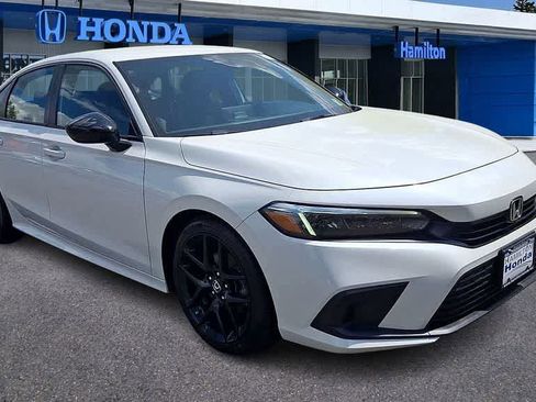 Used 2023 Honda Civic Sport image 2