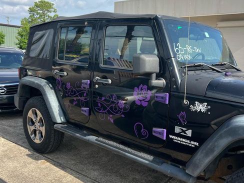 Used 2009 Jeep Wrangler Unlimited X RWD image 4