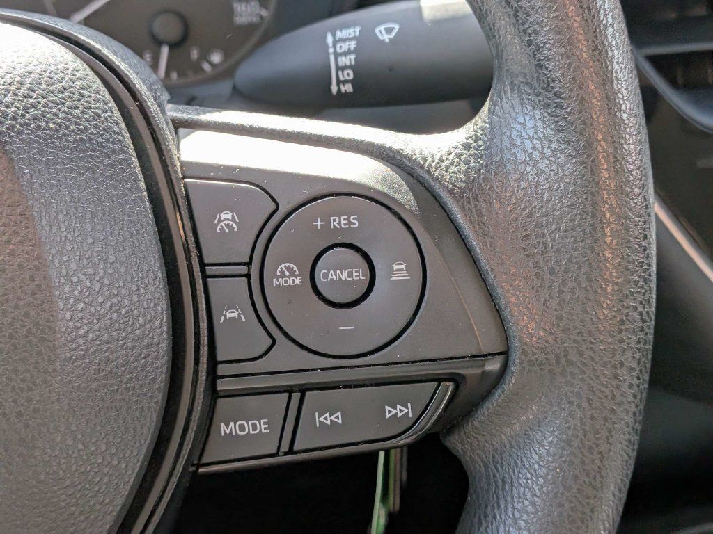 Used 2024 Toyota Corolla LE FWD image 20