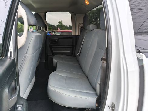 Used 2018 RAM 1500 Express w/ Express Value Package AWD/4WD image 7