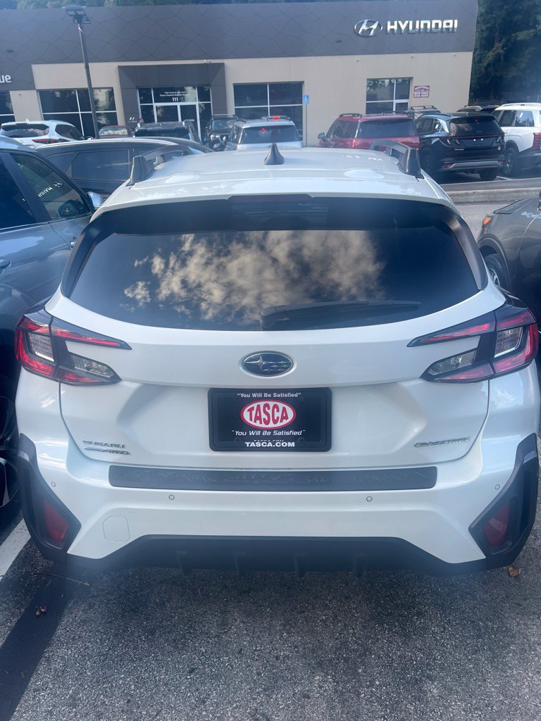 Used 2024 Subaru Crosstrek 2.5i Limited AWD/4WD image 5