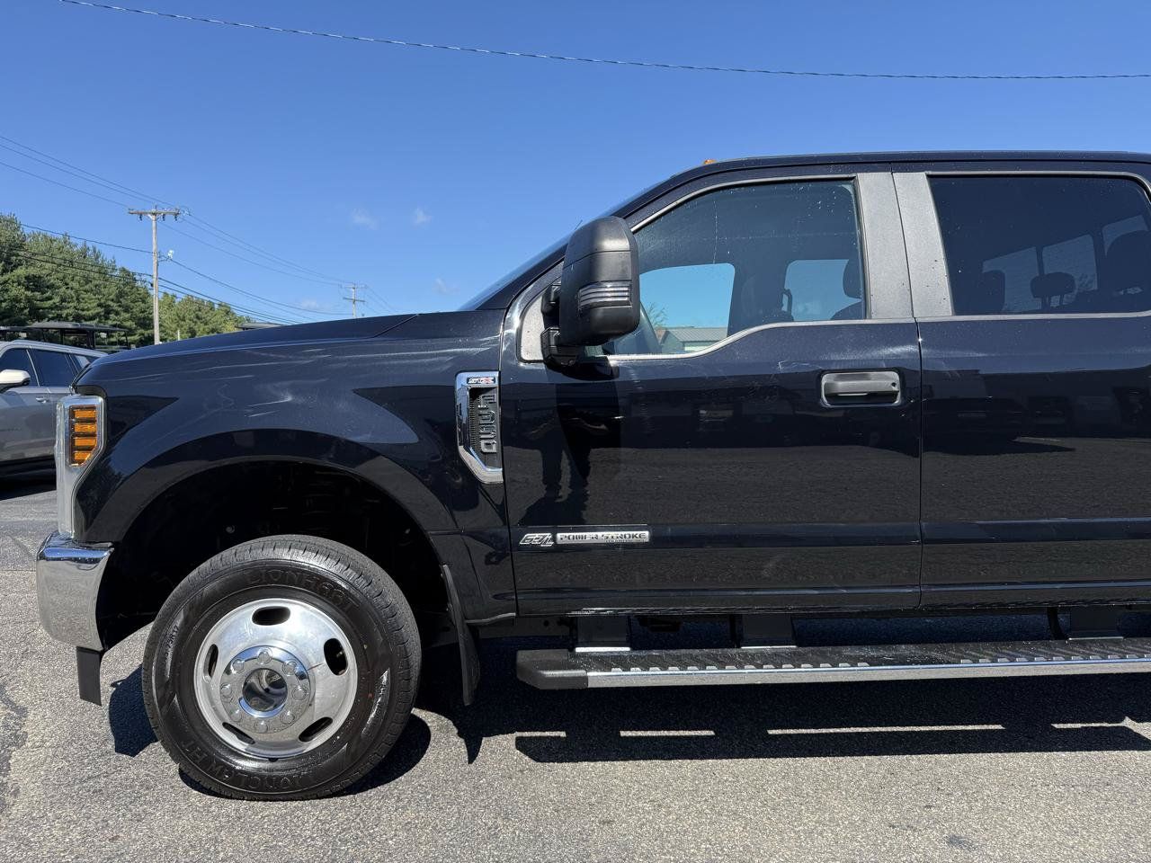Used 2019 Ford F350 XL w/ STX Appearance Package AWD/4WD image 5