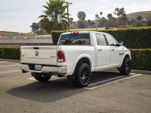 Used 2014 RAM 1500 Laramie w/ Convenience Group AWD/4WD image 5