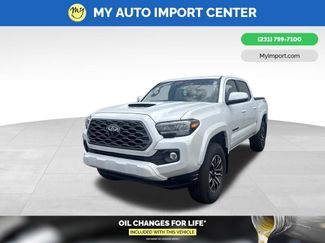 Used 2021 Toyota Tacoma TRD Sport w/ TRD Premium Sport Package AWD/4WD video 3