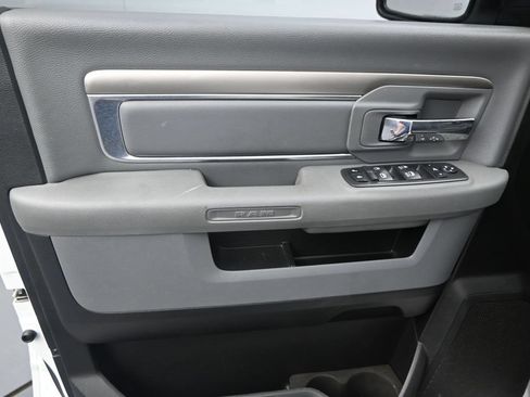 Used 2019 RAM 1500 Big Horn AWD/4WD image 11