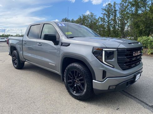 Used 2023 GMC Sierra 1500 Elevation AWD/4WD image 3