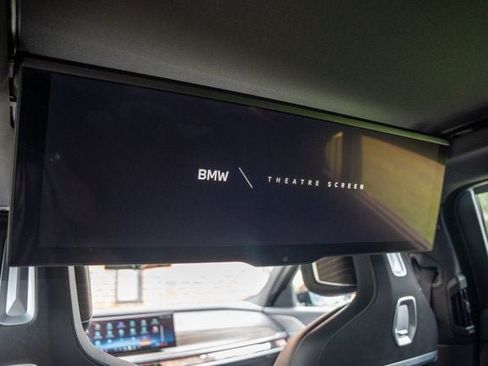 Used 2024 BMW 740i xDrive AWD/4WD image 49