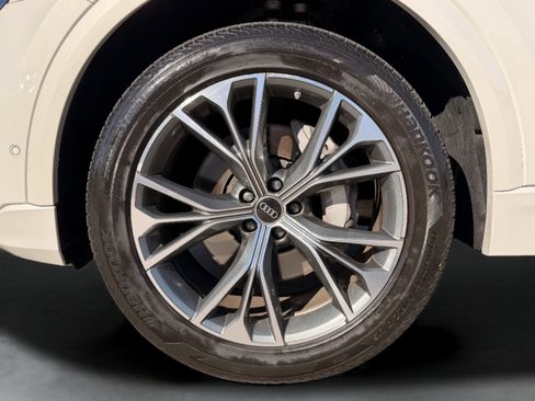 Used 2023 Audi Q8 Premium w/ Convenience Package image 12