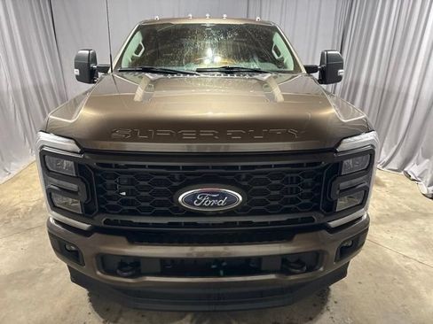 Used 2023 Ford F250 XLT w/ XLT Premium Package AWD/4WD image 9