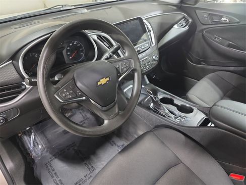 Used 2023 Chevrolet Malibu LT image 16