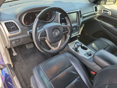 Used 2014 Jeep Grand Cherokee Overland AWD/4WD image 8
