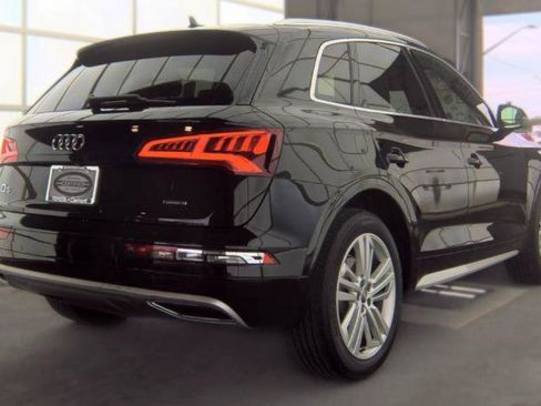 Used 2019 Audi Q5 2.0T Premium Plus w/ Premium Plus Package AWD/4WD image 5