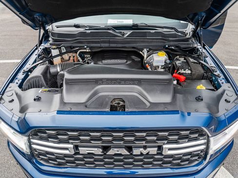 Used 2024 RAM 2500 Big Horn w/ Sport Appearance Package image 20