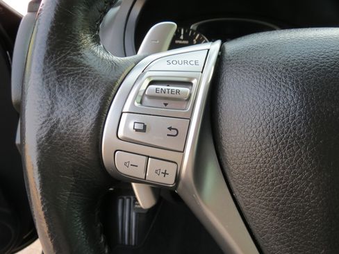 Used 2016 Nissan Altima 3.5 SL image 13