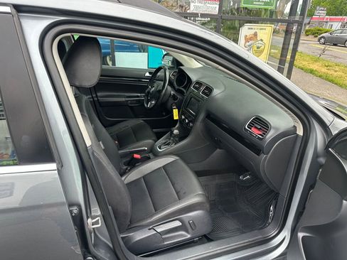 Used 2010 Volkswagen Jetta SE FWD image 15