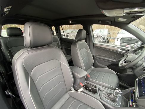 Used 2024 Volkswagen Tiguan SEL R-Line AWD/4WD image 23