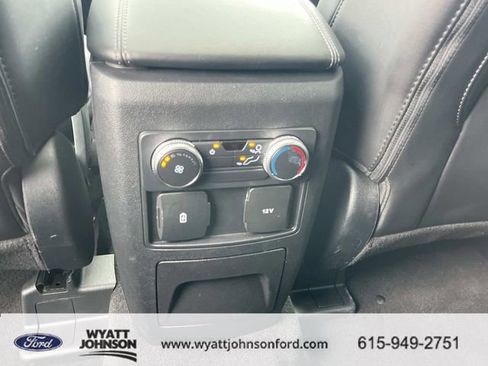 Certified 2022 Ford Explorer XLT w/ Equipment Group 202A AWD/4WD image 19