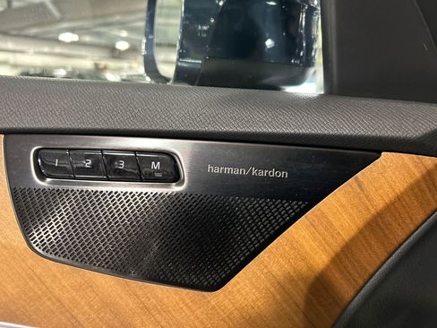 Certified 2023 Volvo XC90 B6 Plus w/ Protection Package Premier AWD/4WD image 18