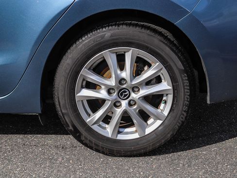 Used 2016 MAZDA MAZDA3 i Sport w/ Preferred Equipment Package image 11