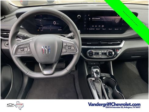 Used 2025 Buick Envista Sport Touring FWD image 10