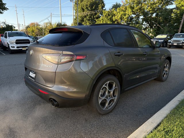 New 2026 Alfa Romeo Stelvio Sprint w/ Convenience Package AWD/4WD image 8