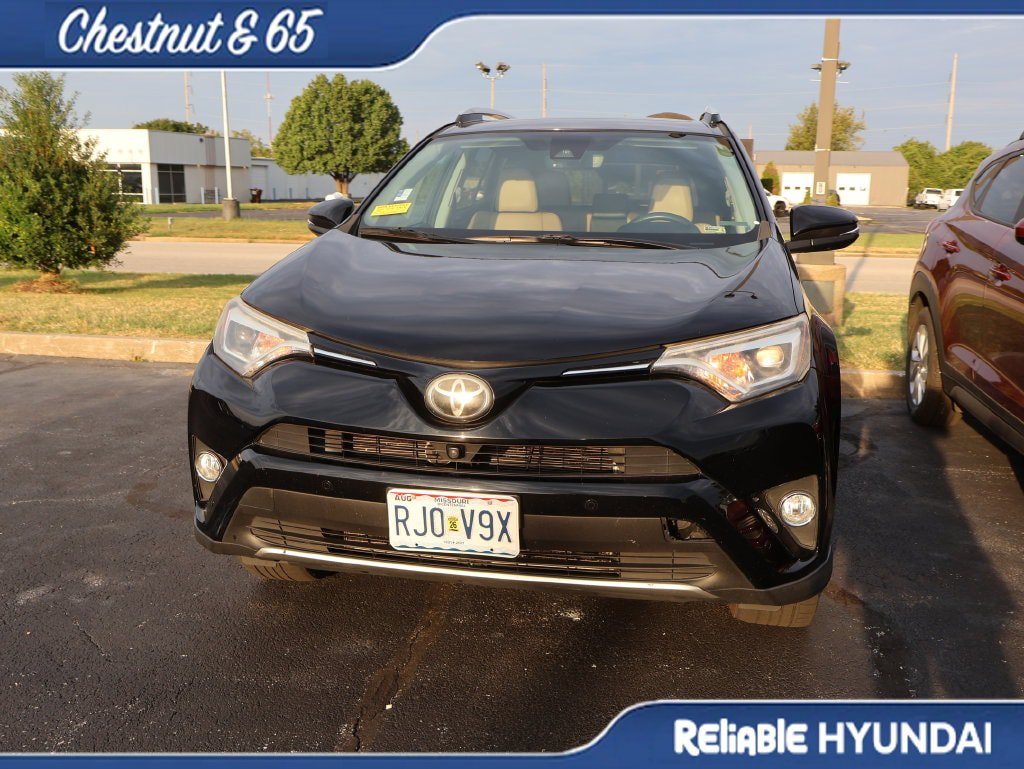 Used 2016 Toyota RAV4 Limited AWD/4WD image 8
