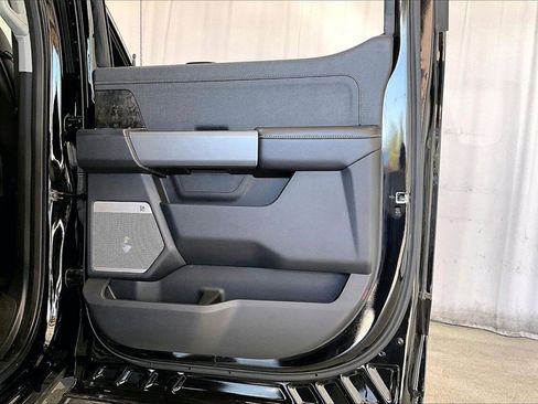 Used 2024 Ford F250 Lariat w/ Sport Appearance Package image 23