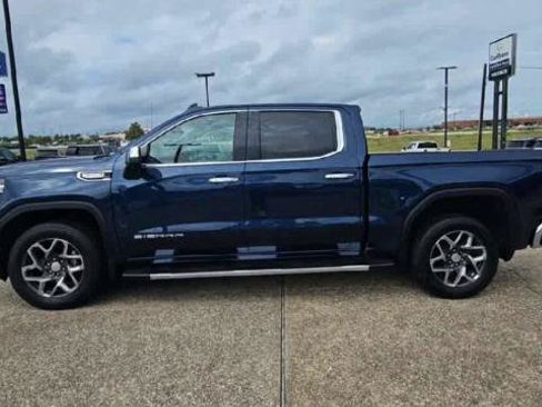 Certified 2023 GMC Sierra 1500 SLT RWD image 5