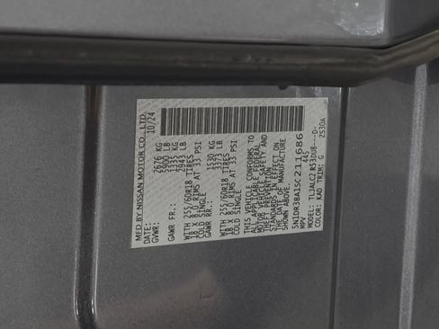 Used 2025 Nissan Pathfinder SV FWD image 34